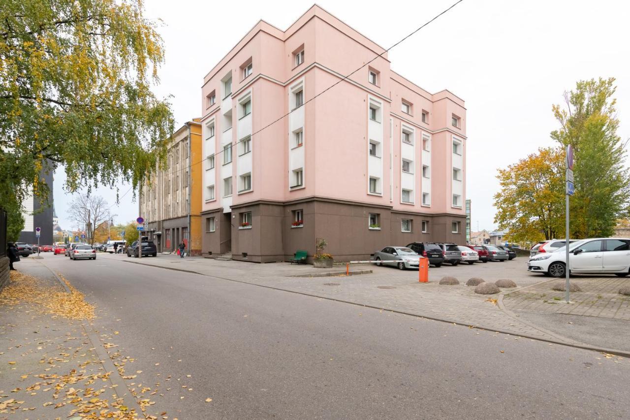 Karu Central Apartment Tallinn Bagian luar foto